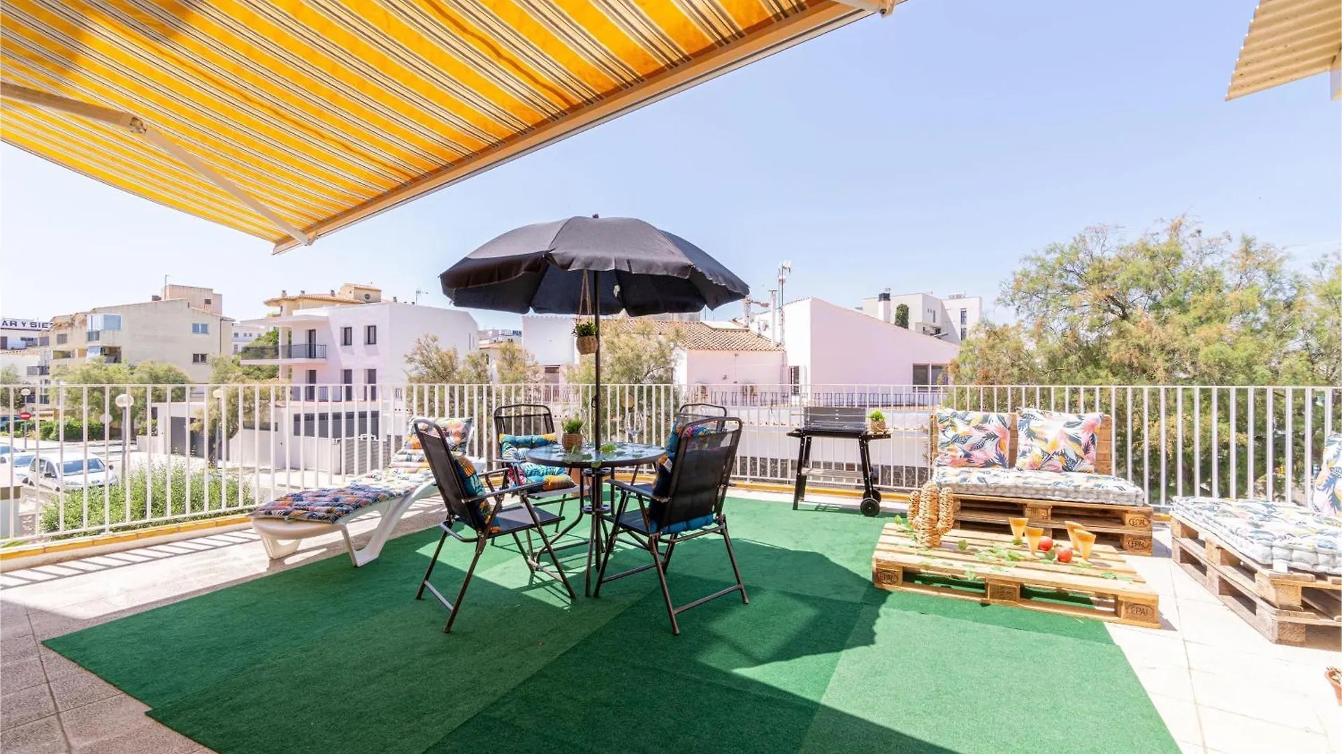 Sal- Big Terrace With Bbq, Beach, Wifi, Clima Roses 0*,  Spain
